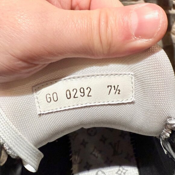 Louis Vuitton FW22 White Red Trainer 2 Basketball Sneakers - Picture 12 of 13